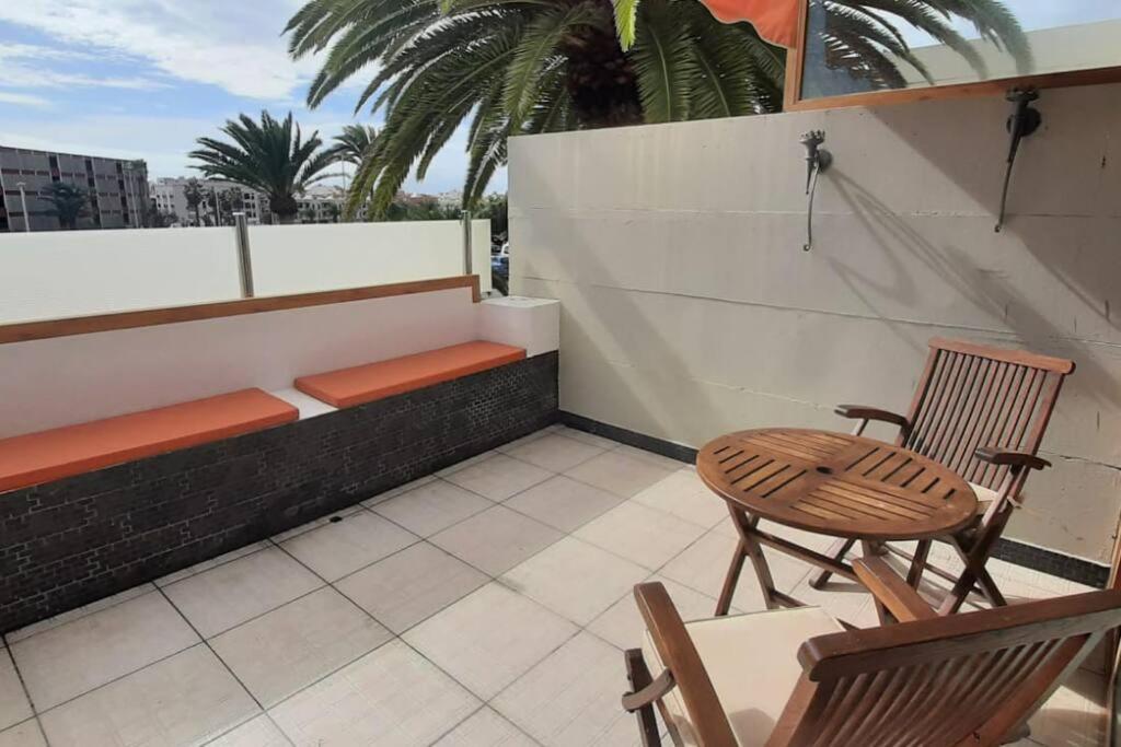 Casa Lucia Apartment Арона Екстериор снимка
